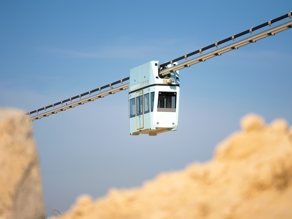 What does a passenger feel inside a uBus Karat at a speed of 120 km/h?