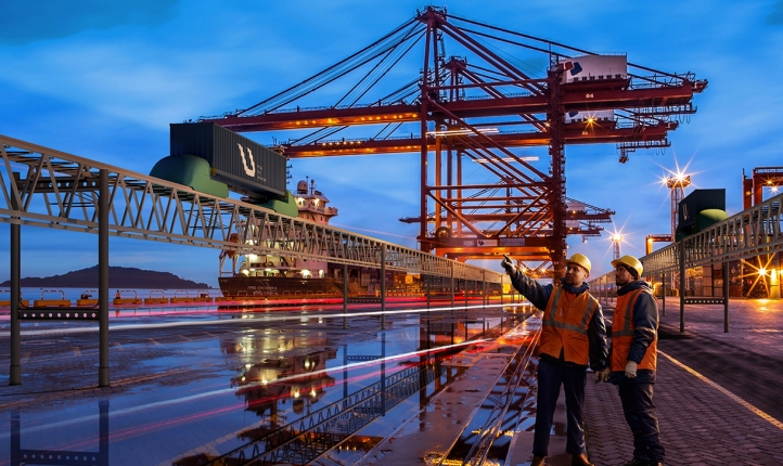 Unload the Far Eastern ports: what uST complexes are capable of